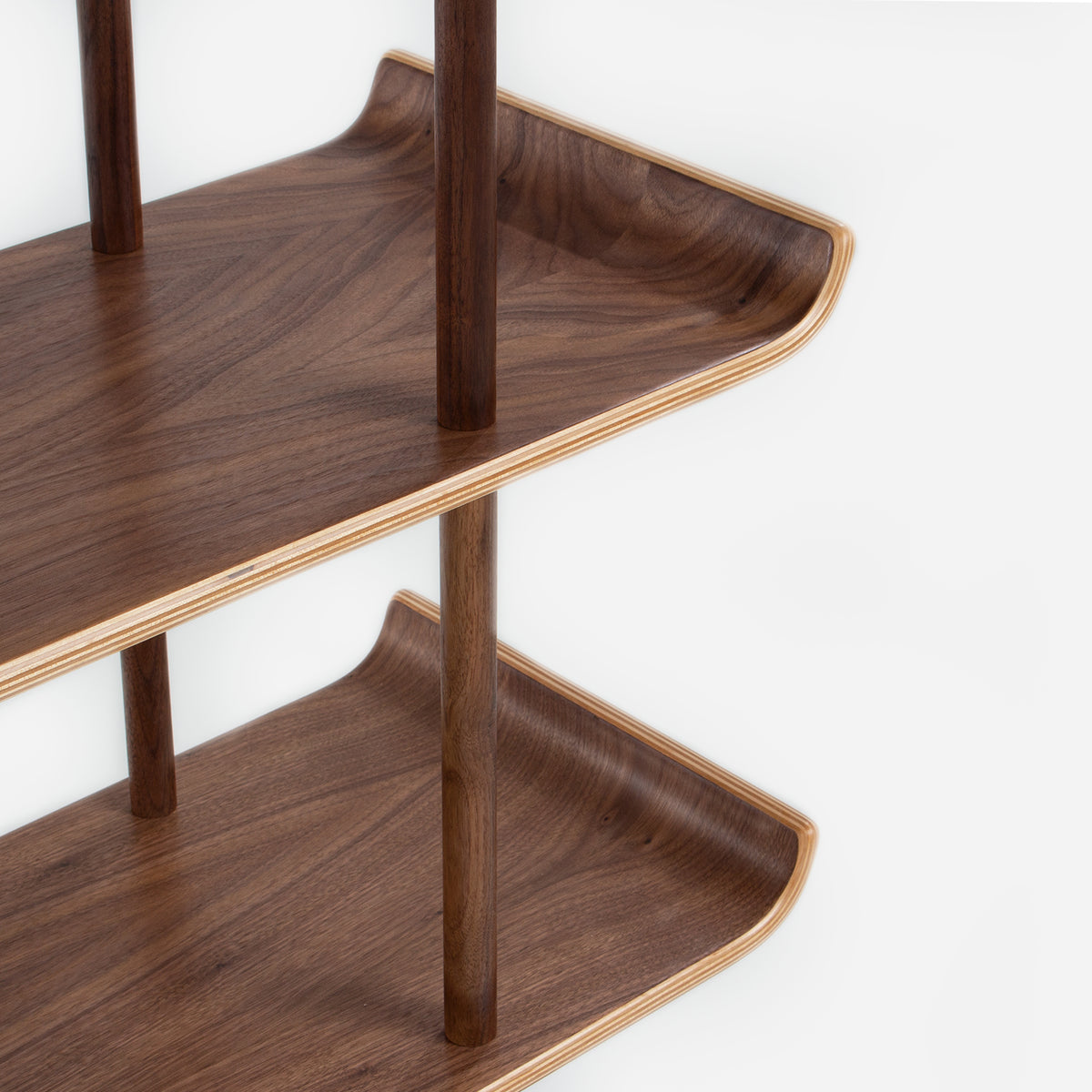 ケーススタディ® 家具 Alpine® シェルフ – Modernica