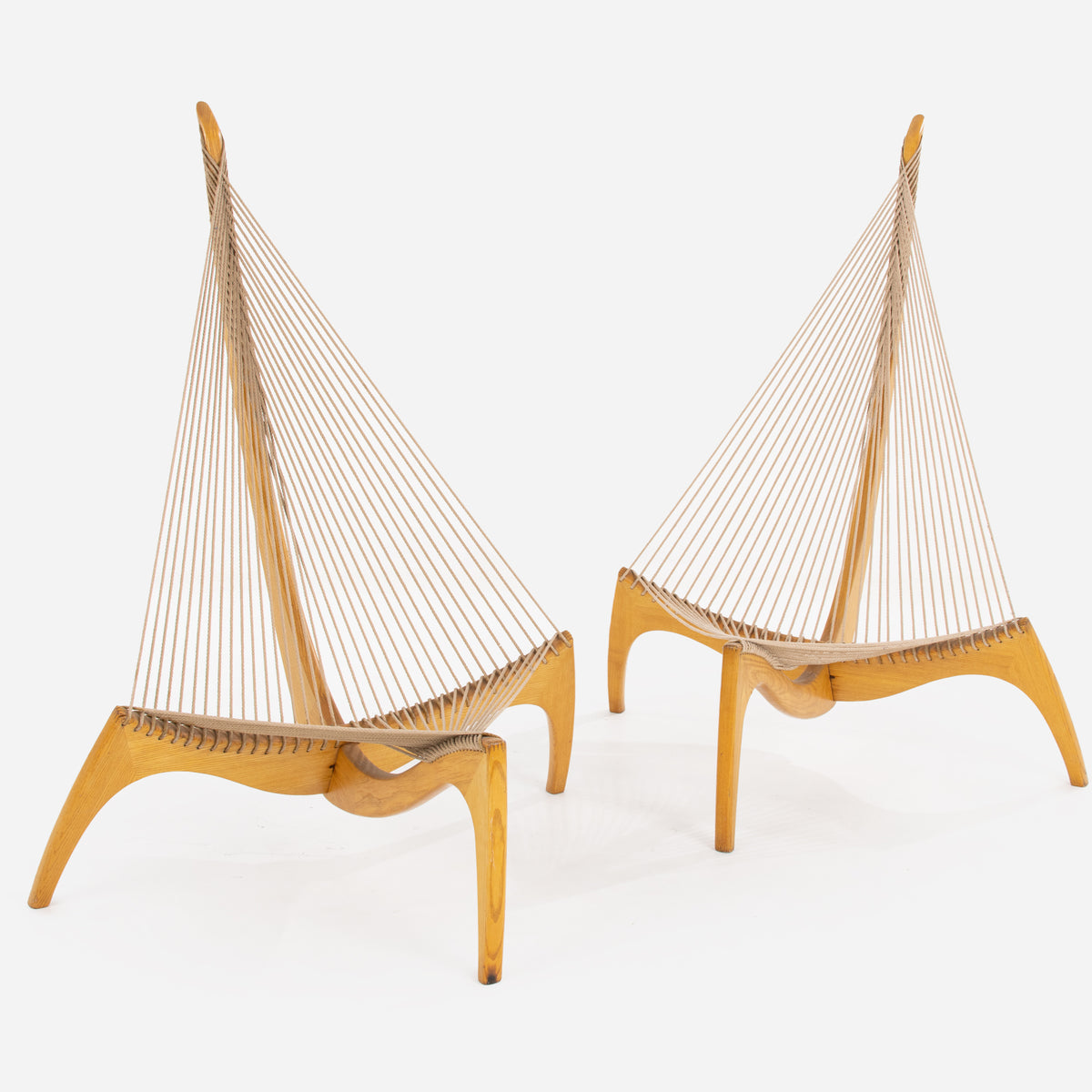 ヴィンテージハープチェア - マッチドペア – Modernica