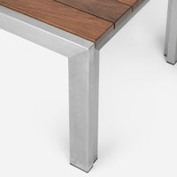 case-study-®-stainless-end-bench-wood