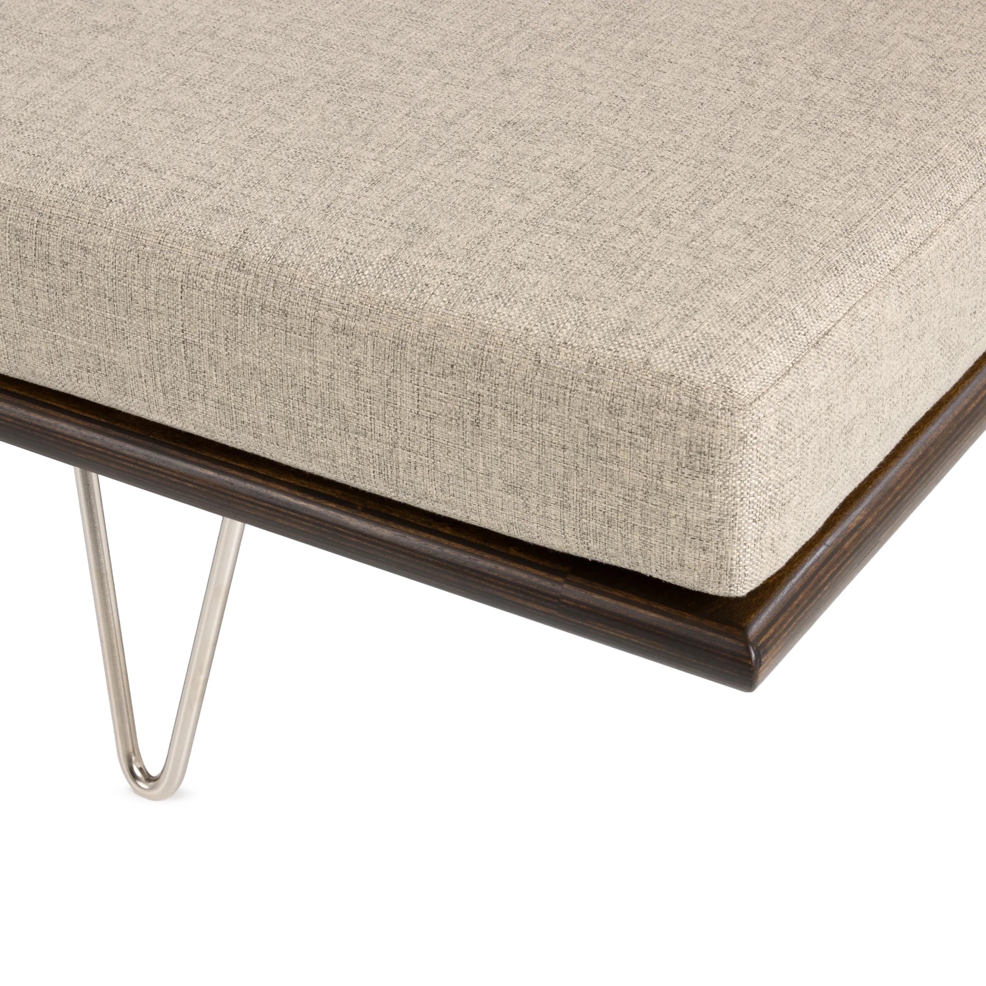 Case Study® V-Leg Daybed