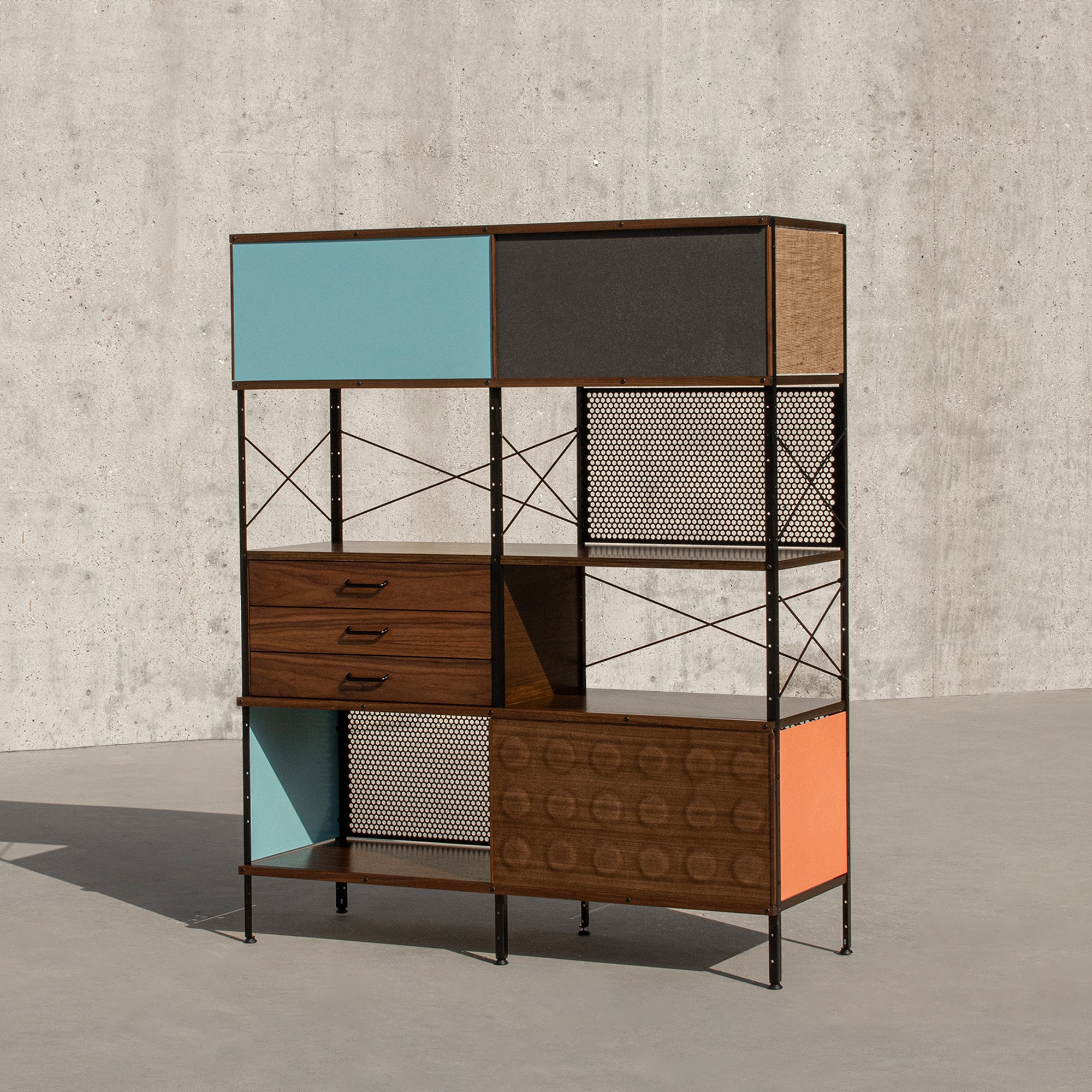 Case Study® Custom Storage Unit 420