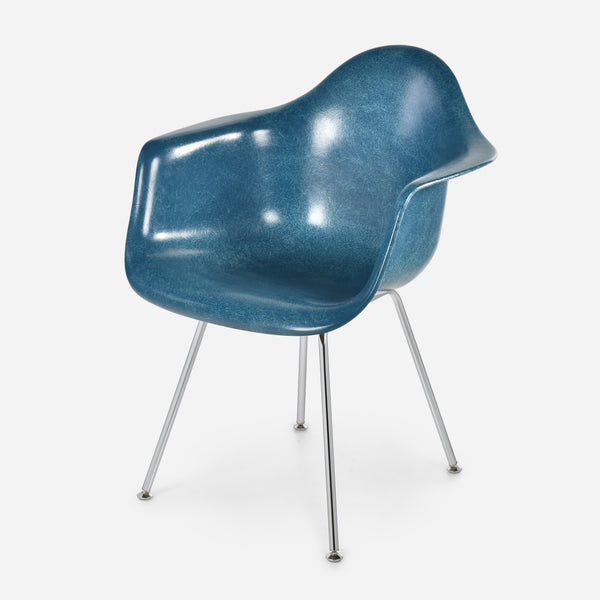 Case Study® Furniture Arm Shell H Base – Modernica Inc