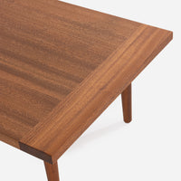 case-study®-家具-ストレートエッジ付き無垢材コーヒーテーブル