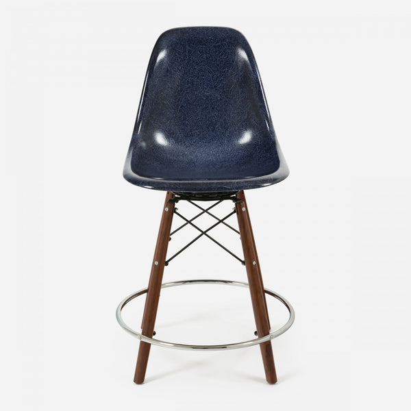 Case Study® Fiberglass Dowel Swivel Side Counter Stool – Modernica
